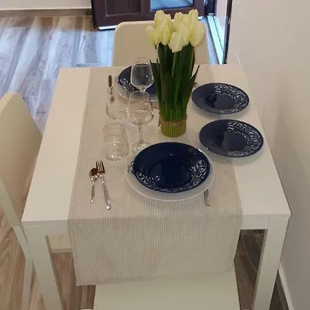 Casa Margo بيت ضيافة مونريالي